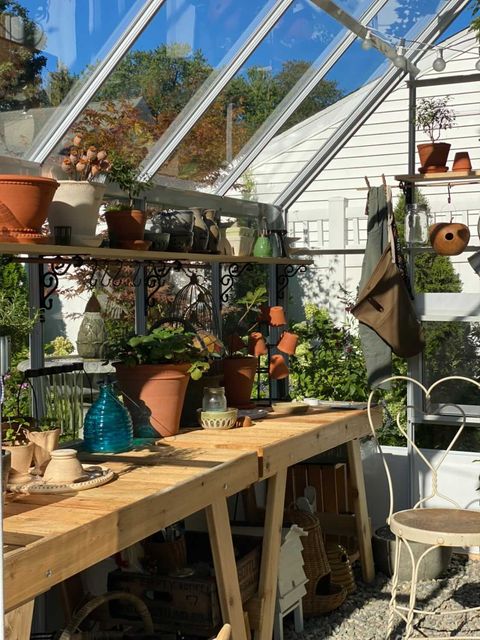 Cross Country Parkside 8X10 Glass Greenhouse