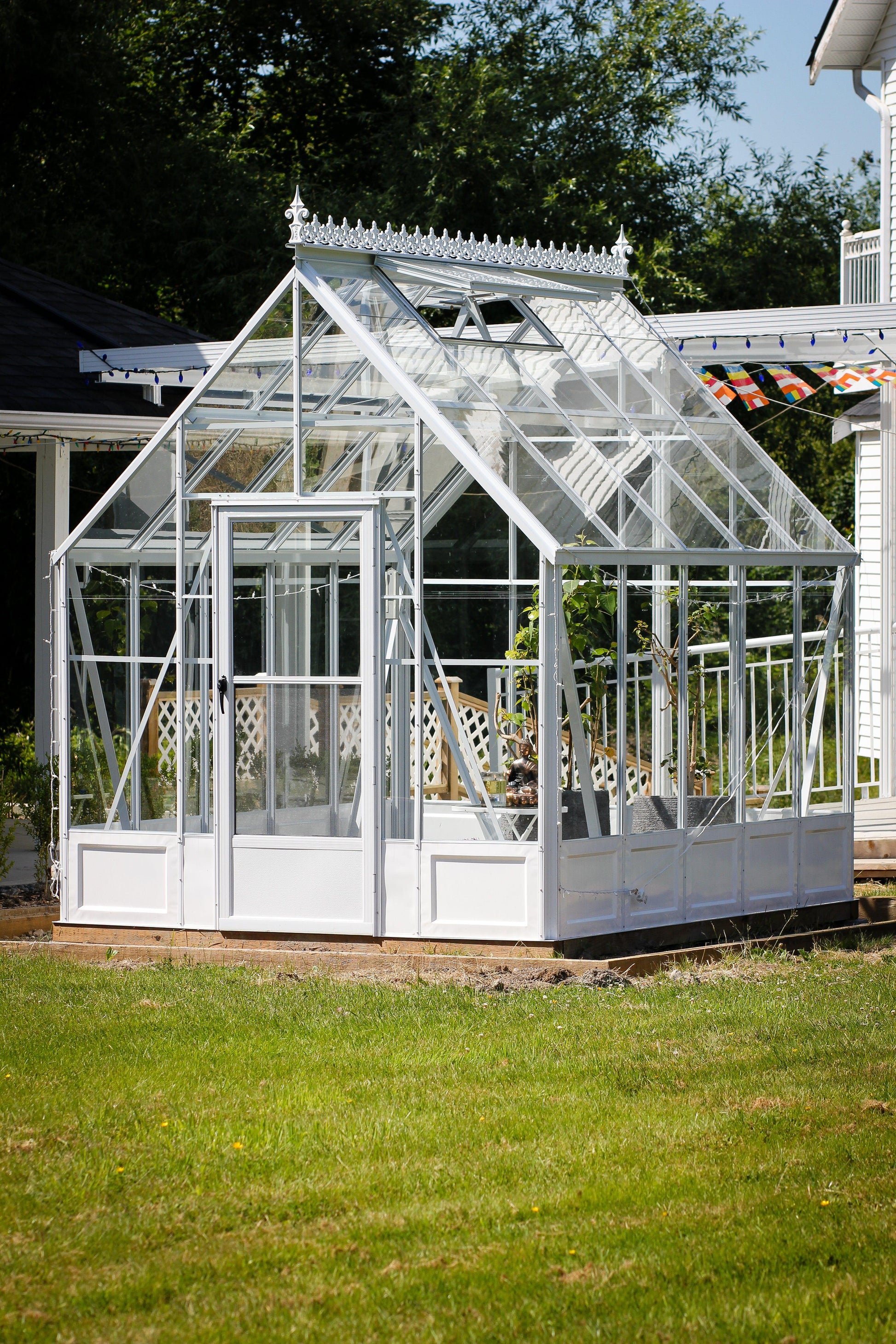 Cross Country Parkside 8X12 Glass Greenhouse