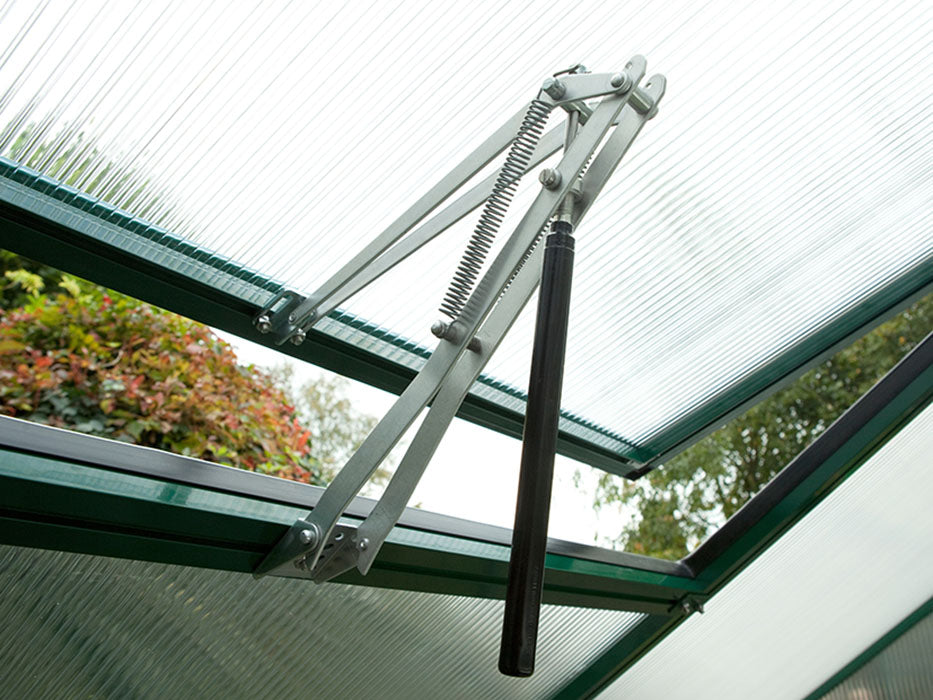 Automatic roof vent opener on the Nelke greenhouse