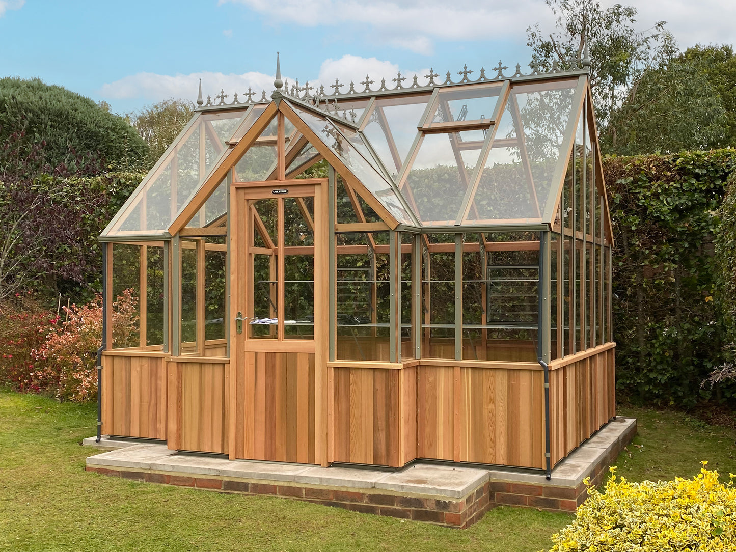 Alton Cambridge T-Shaped Cedar Orangerie