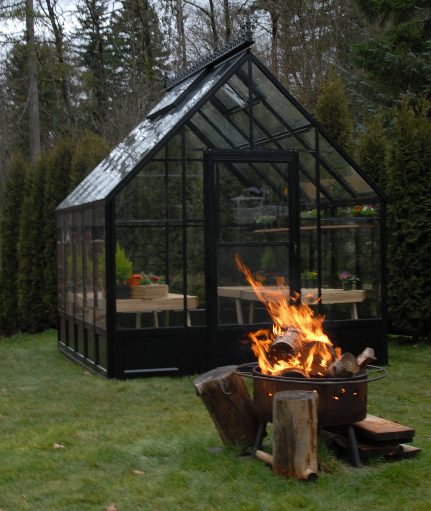 Cross Country Parkside 8X12 Glass Greenhouse