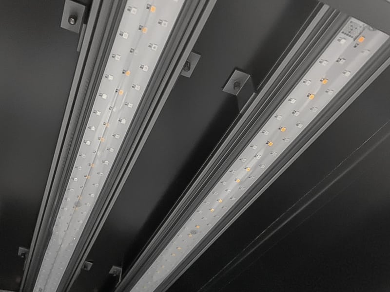 SuperCloset SuperBox LED Smart Grow Box – photo 6 of 12